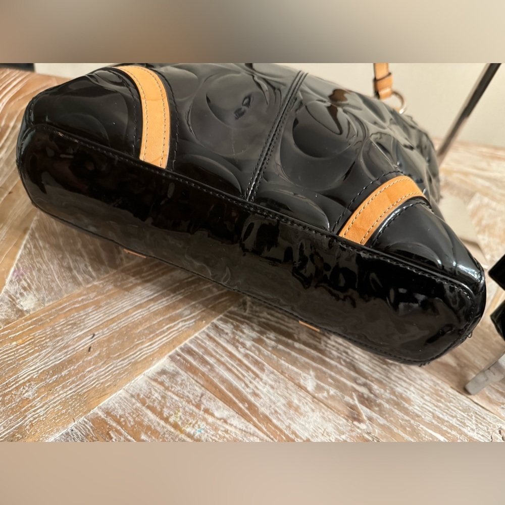 Coach Patent Set - Picture 9 of 16